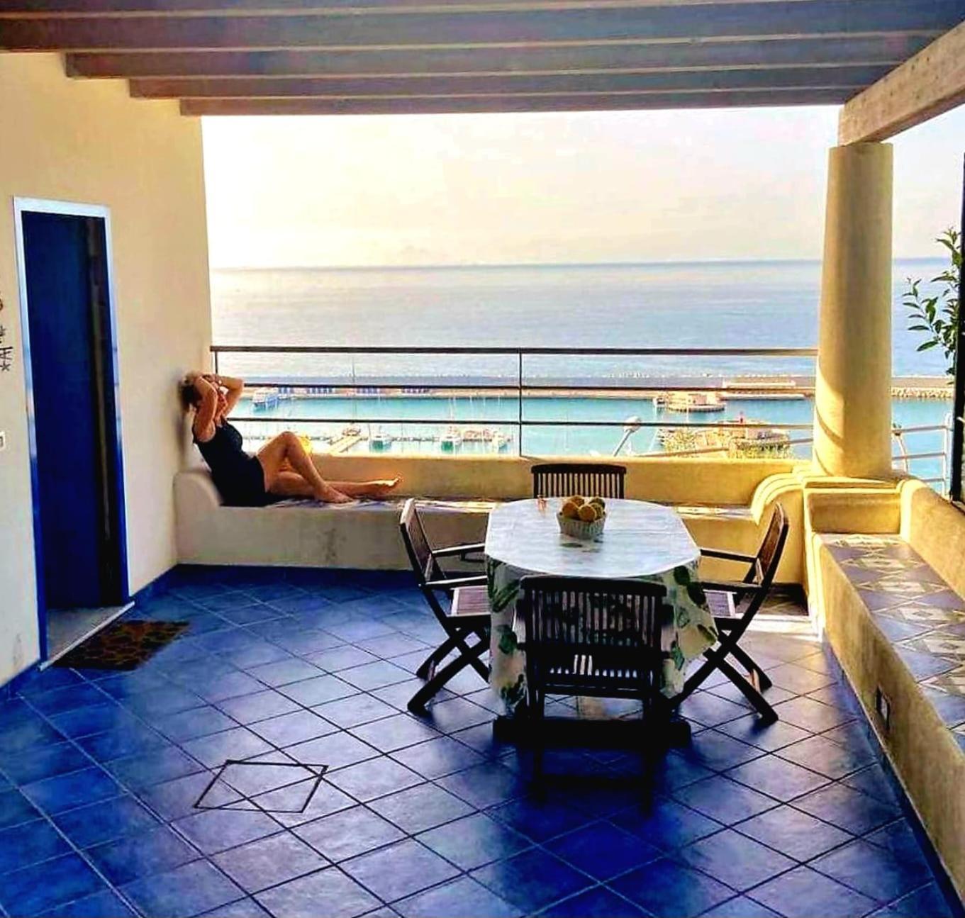 Magico Appartamenti Scafa - Marina Capo dʼOrlando Exteriör bild
