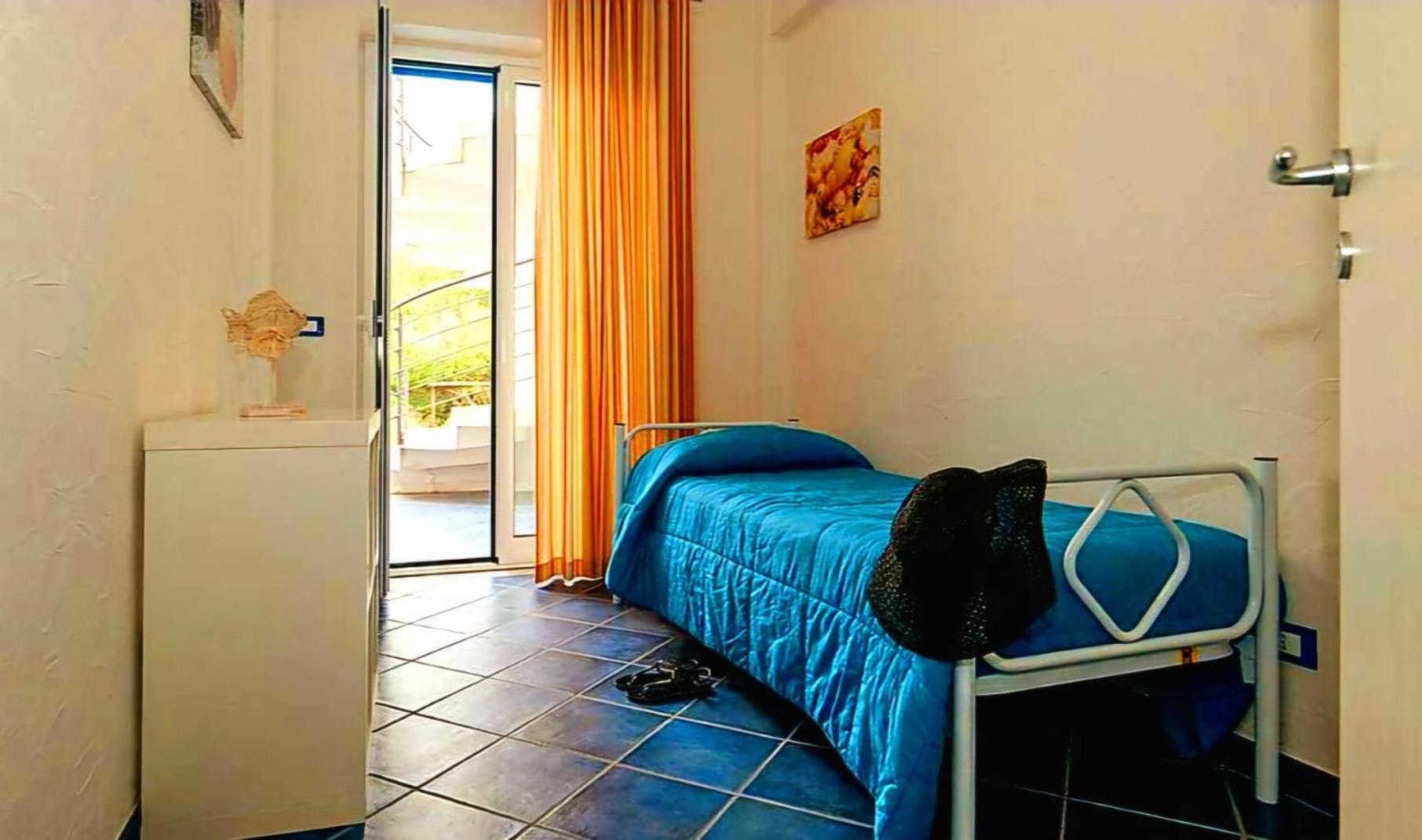 Magico Appartamenti Scafa - Marina Capo dʼOrlando Exteriör bild