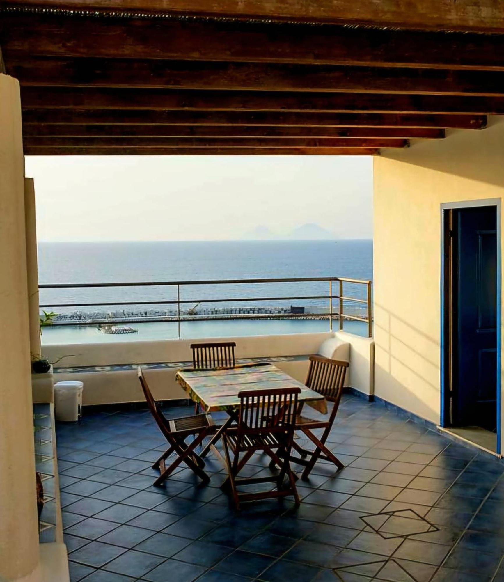 Magico Appartamenti Scafa - Marina Capo dʼOrlando Exteriör bild